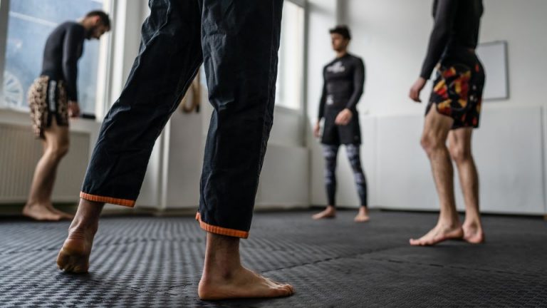 Dolor de rodilla y cadera en jiu-jitsu: causas y tratamiento